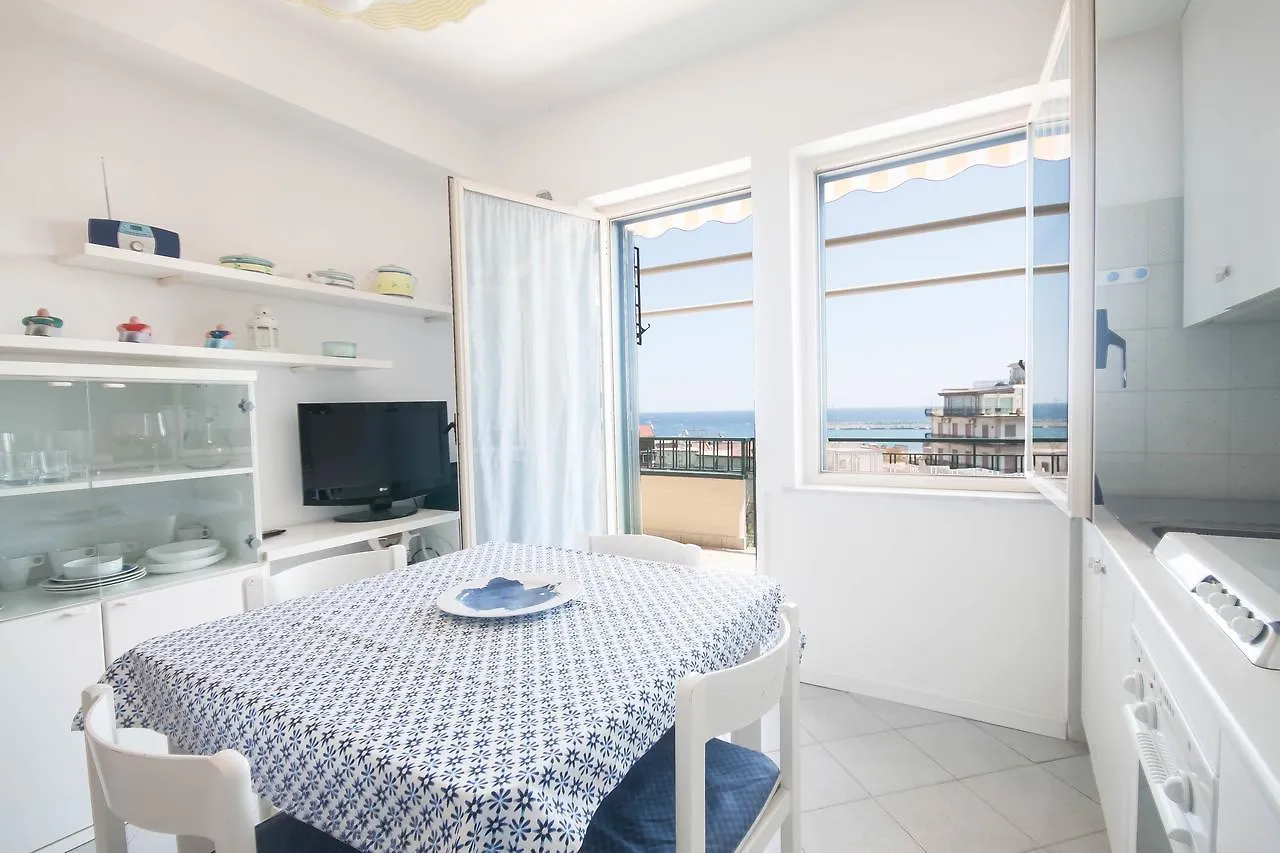 La Gioia Apartment 지아르디니낙소스