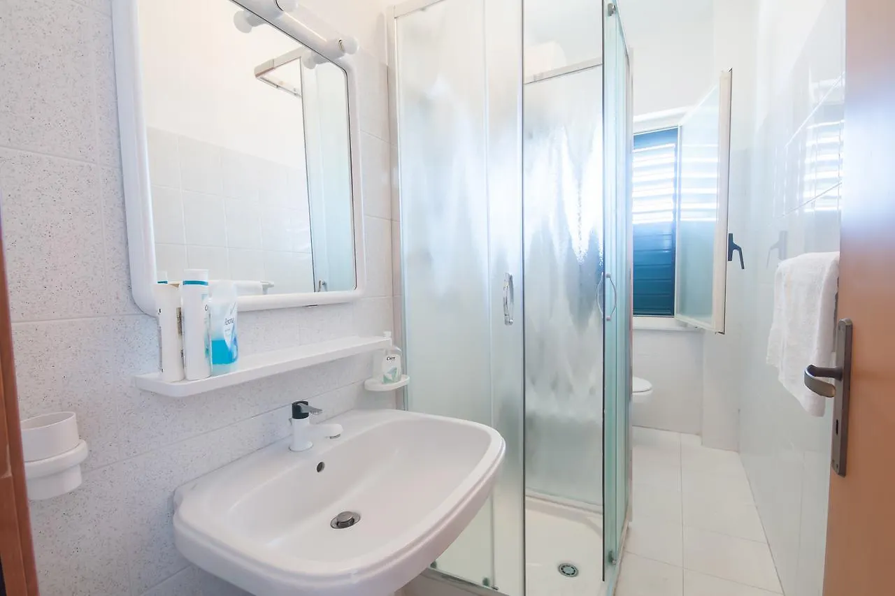 La Gioia Apartment 지아르디니낙소스